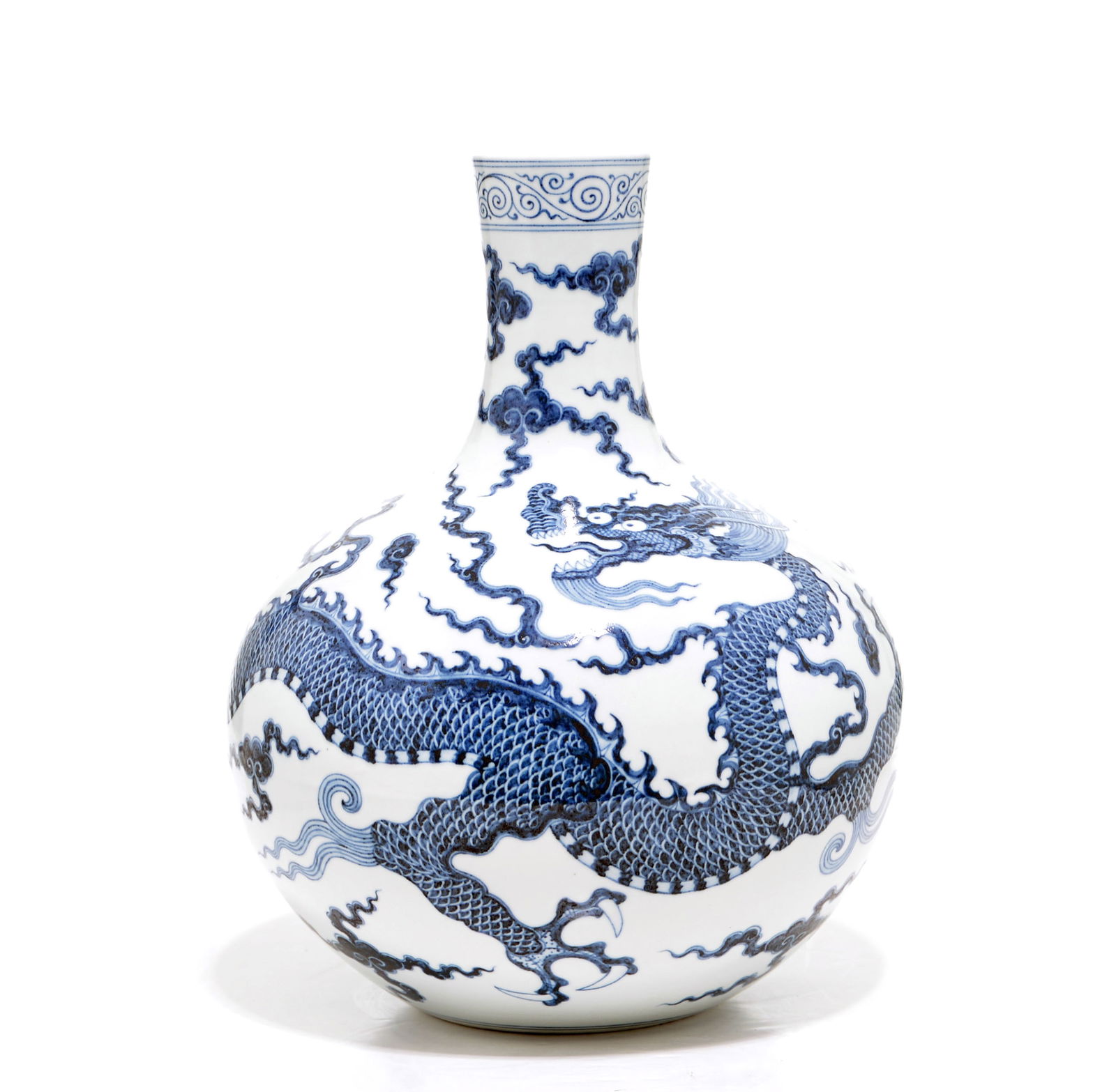 Chinese Blue and White Yongle Dragon Vase (1 of 20)