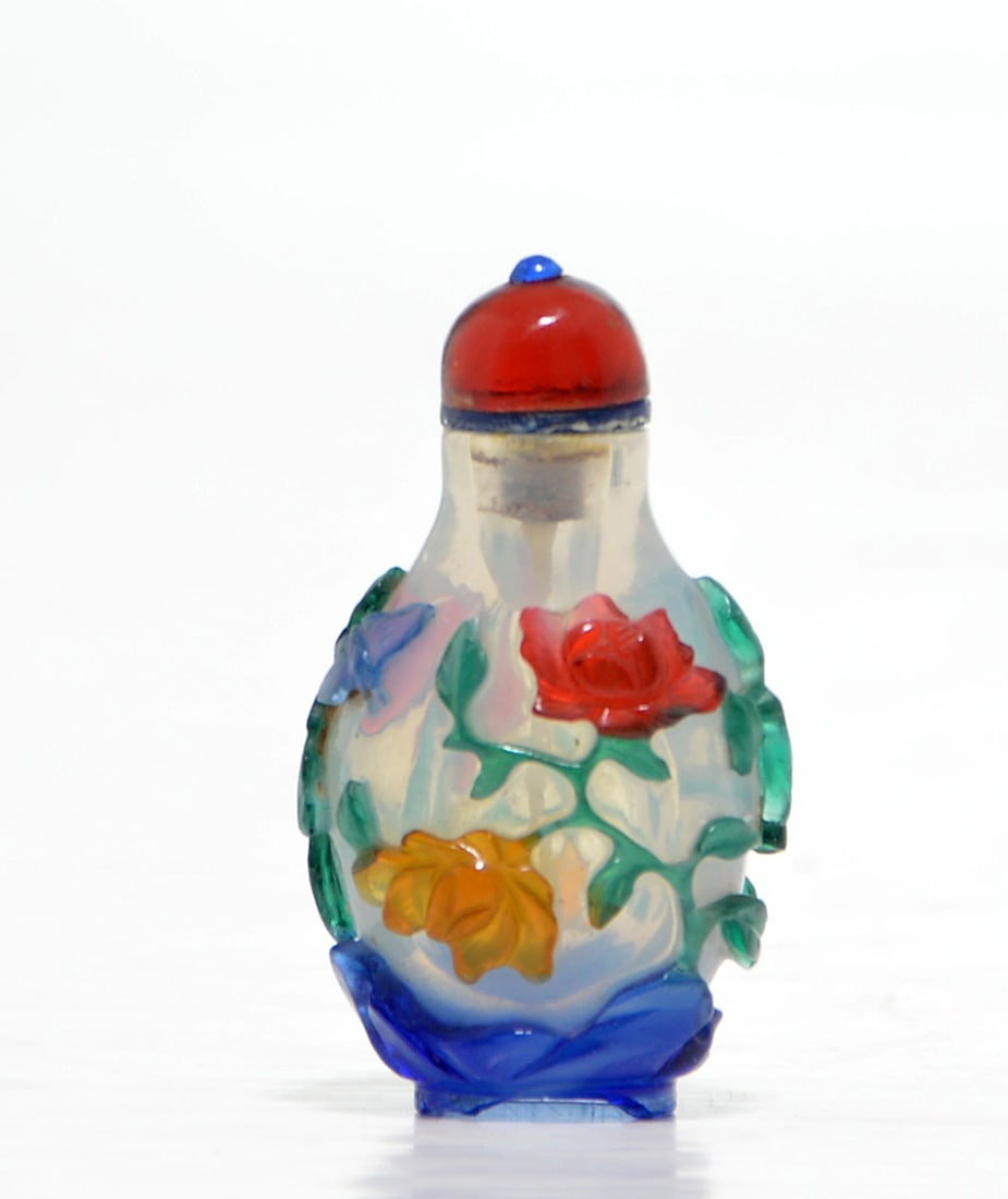 Peking Glass Snuff Bottle: 19th century. H: 6 CM, 2 3/8 IN