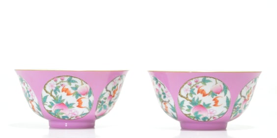 Very Fine Pair of Famille Rose 'Peach' Bowls