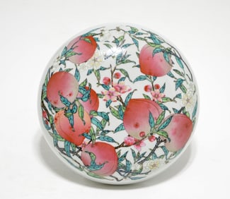 Chinese Famille Rose 'Peach' Box