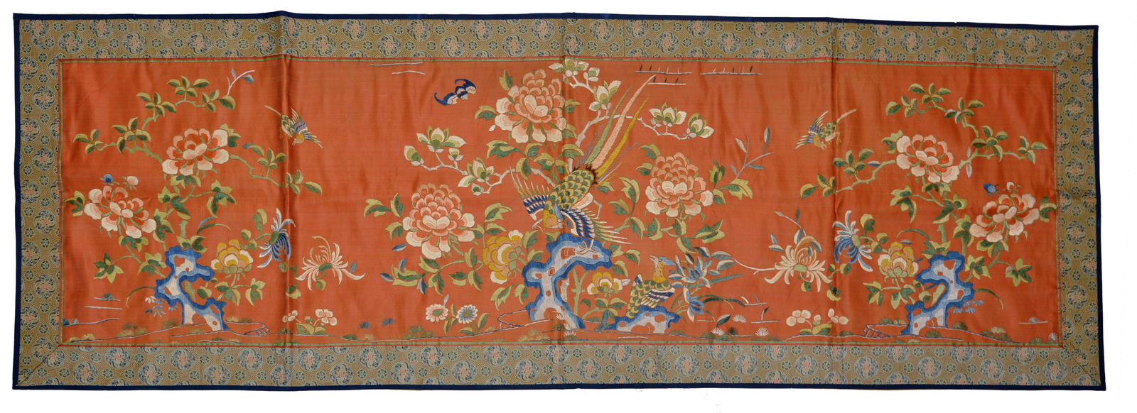 Chinese 'Pheasant and Peony' Silk Panel: Qing dynasty. L: 61 1/2 IN, 157 CM, H: 21 1/4 IN, 54 CM