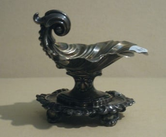 White Metal Lamp Holder