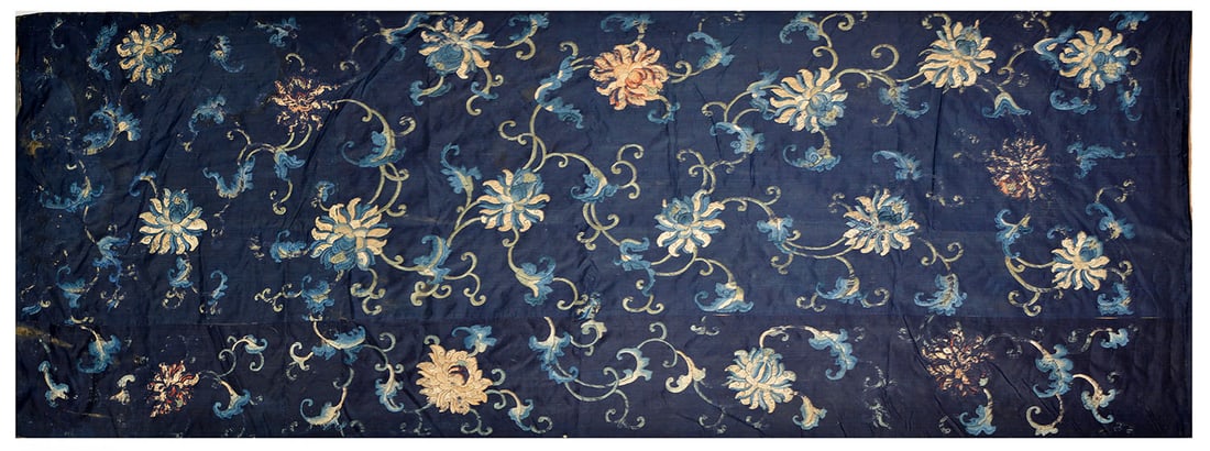 Chinese 'Tri-Blue' Silk Embroidery Panel (1 of 15)