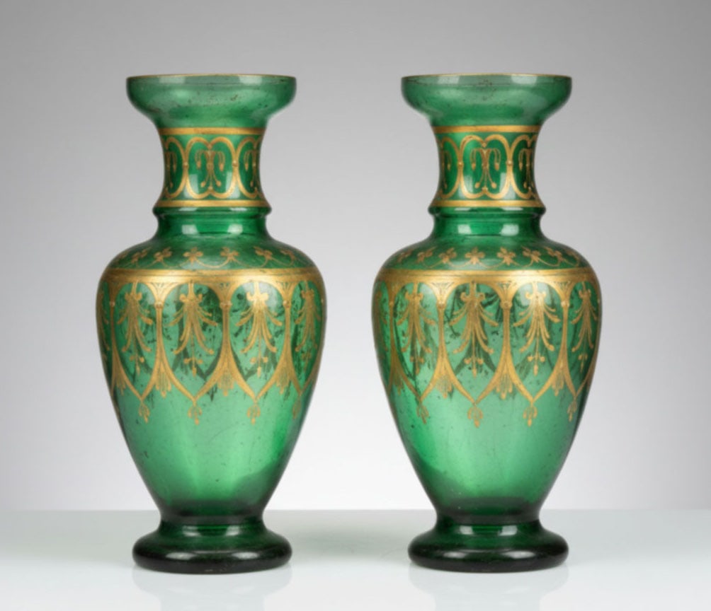 Pair of Green Glass Vases: 20th century. H: 23 cm