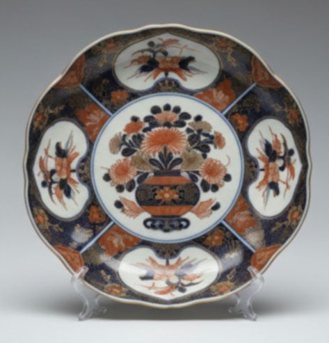 Imari Plate: D: 23 cm