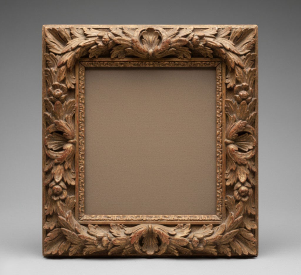 Wood Frame: H: 25 cm