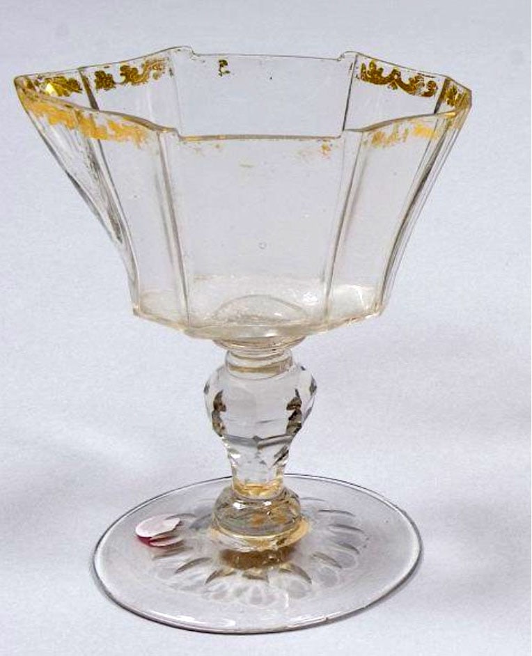 Wine Glass: H: 12 cm