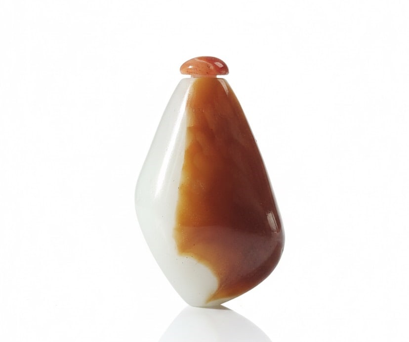 Fine Chinese Jade-Imitation Glass Snuff Bottle (1 of 10)