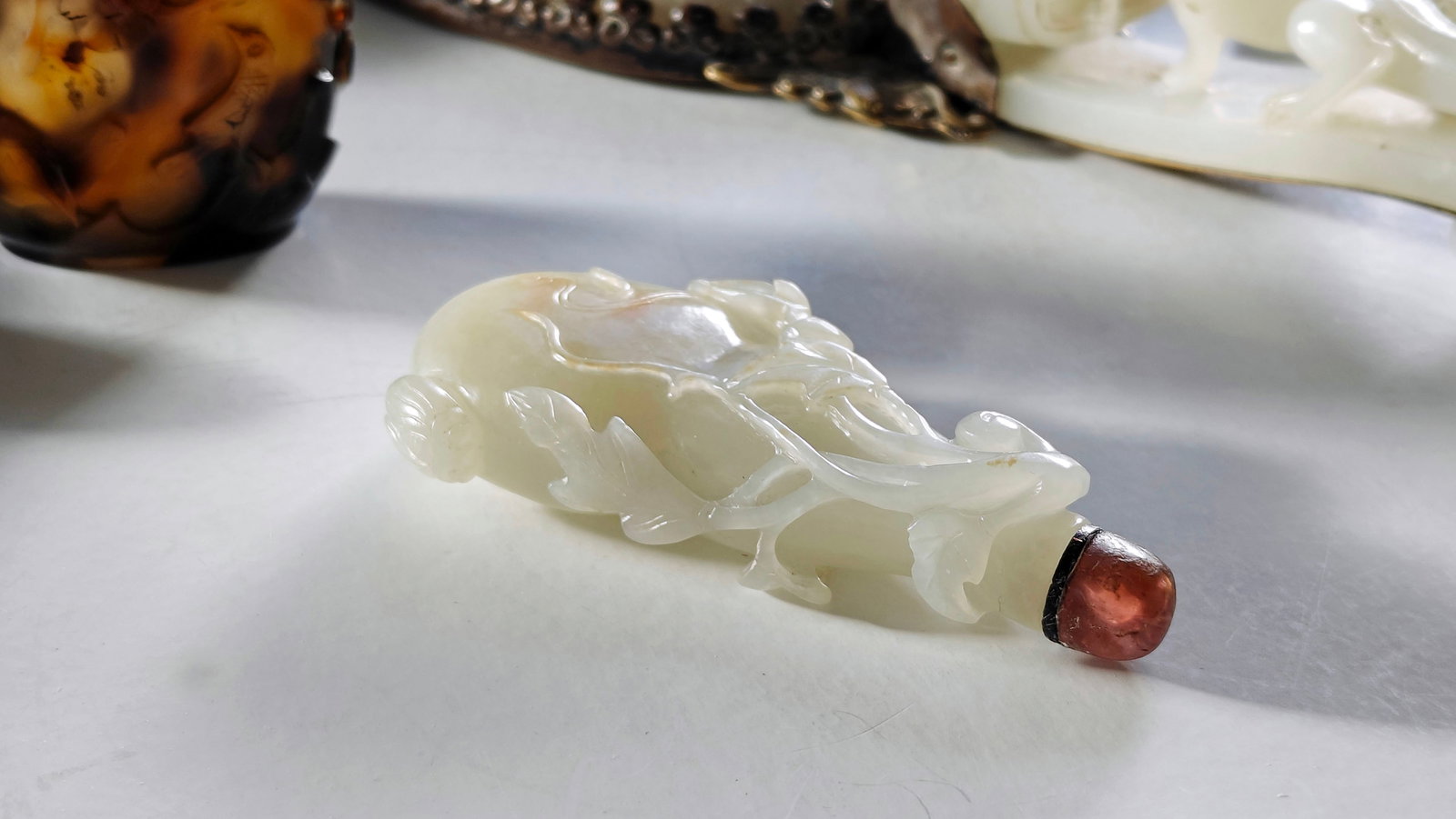 Very Fine Chinese Jade Snuff Bottle - 12