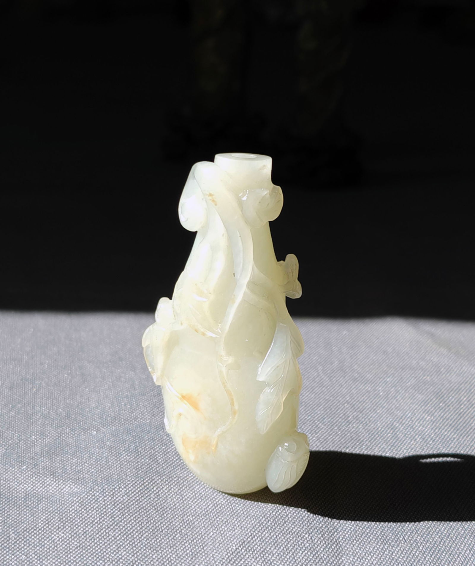 Very Fine Chinese Jade Snuff Bottle - 7