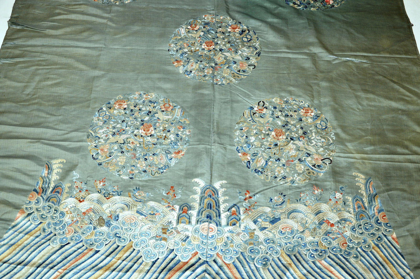 Fine Chinese Uncut Imperial Silk Court Robe - 10