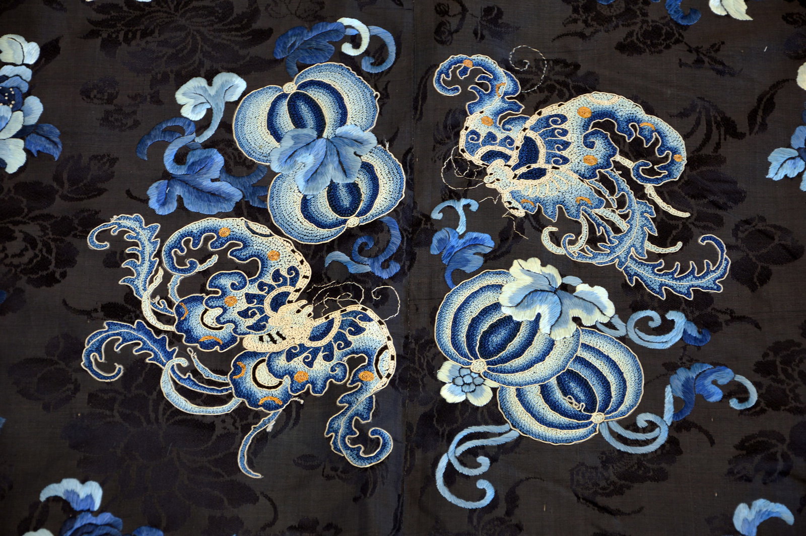 Chinese Tri-Blue Court Robe - 17