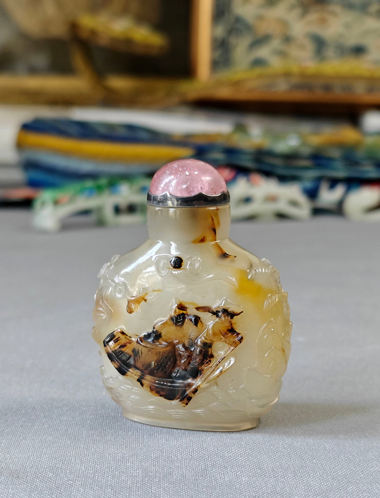 Chinese Carved Agate Snuff Bottle - 10
