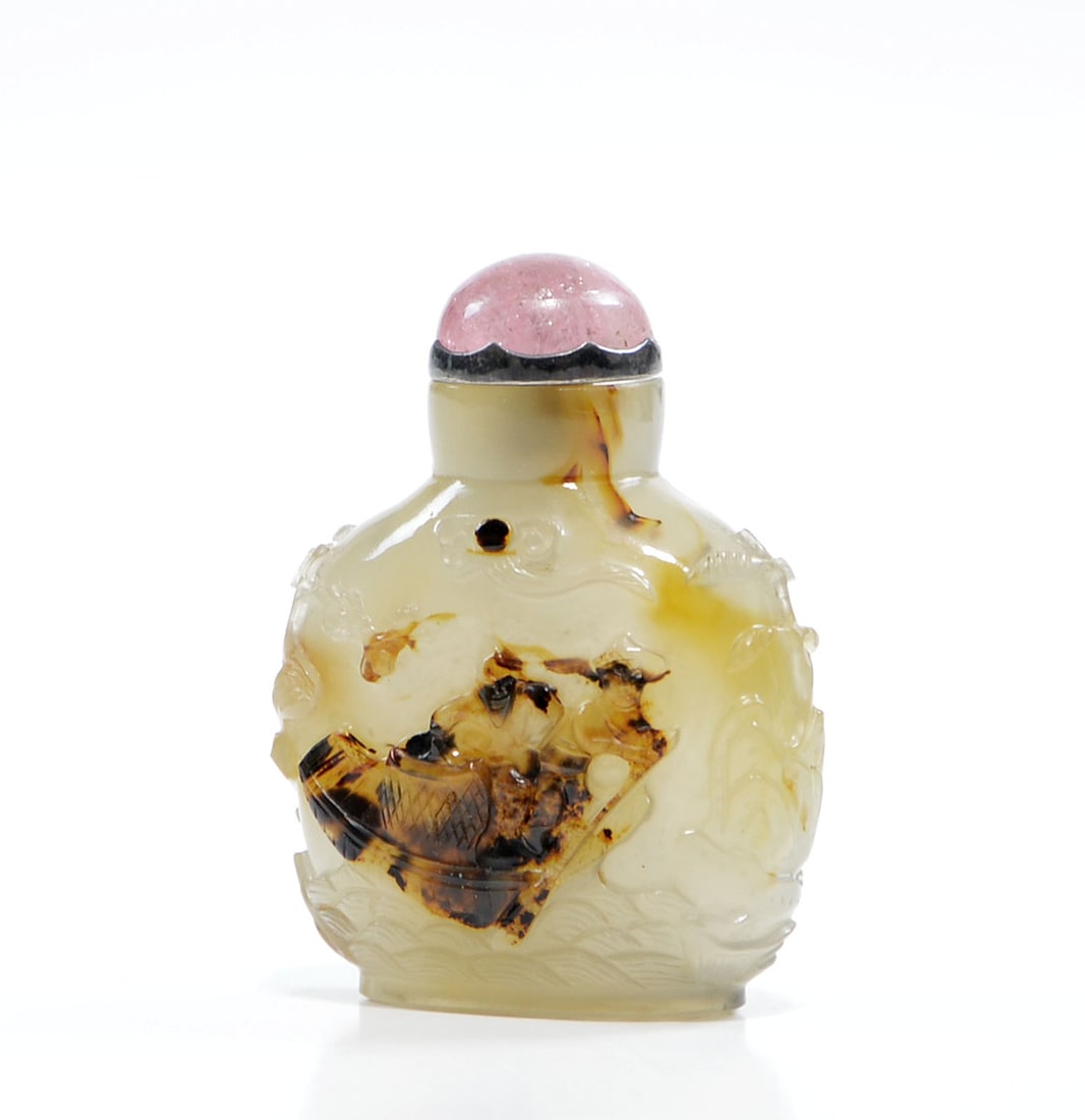 Chinese Carved Agate Snuff Bottle - 3
