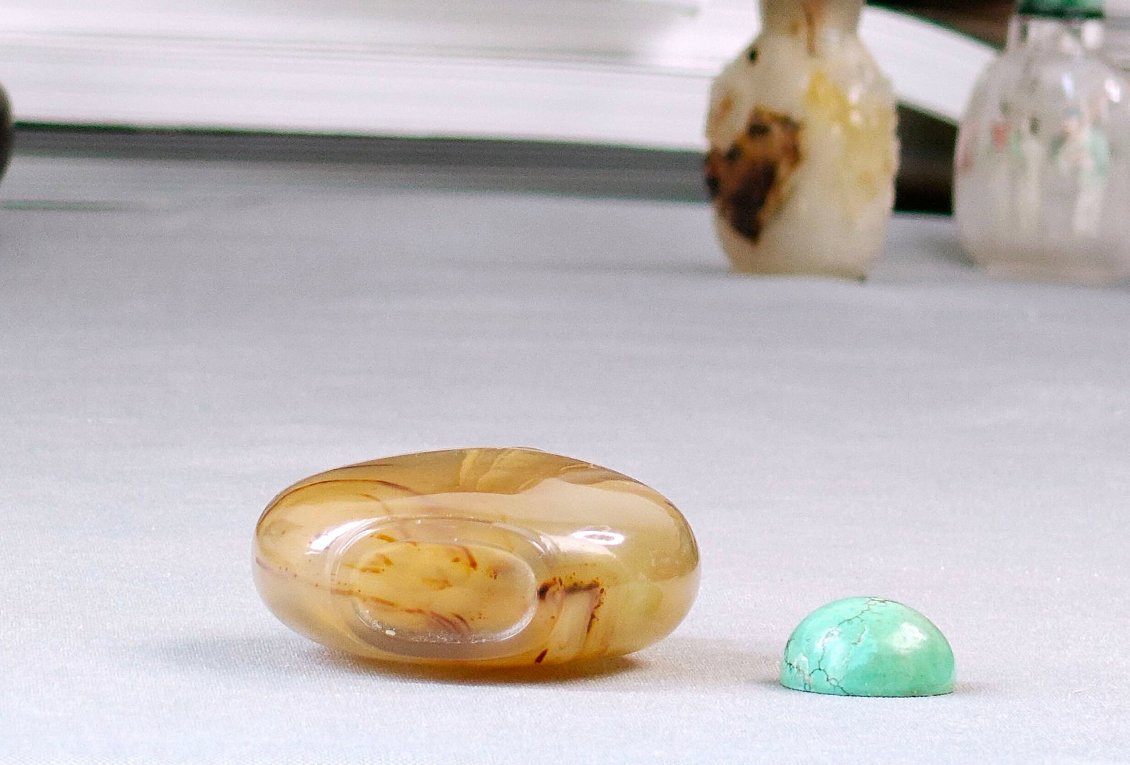 Chinese Agate Snuff Bottle - 2