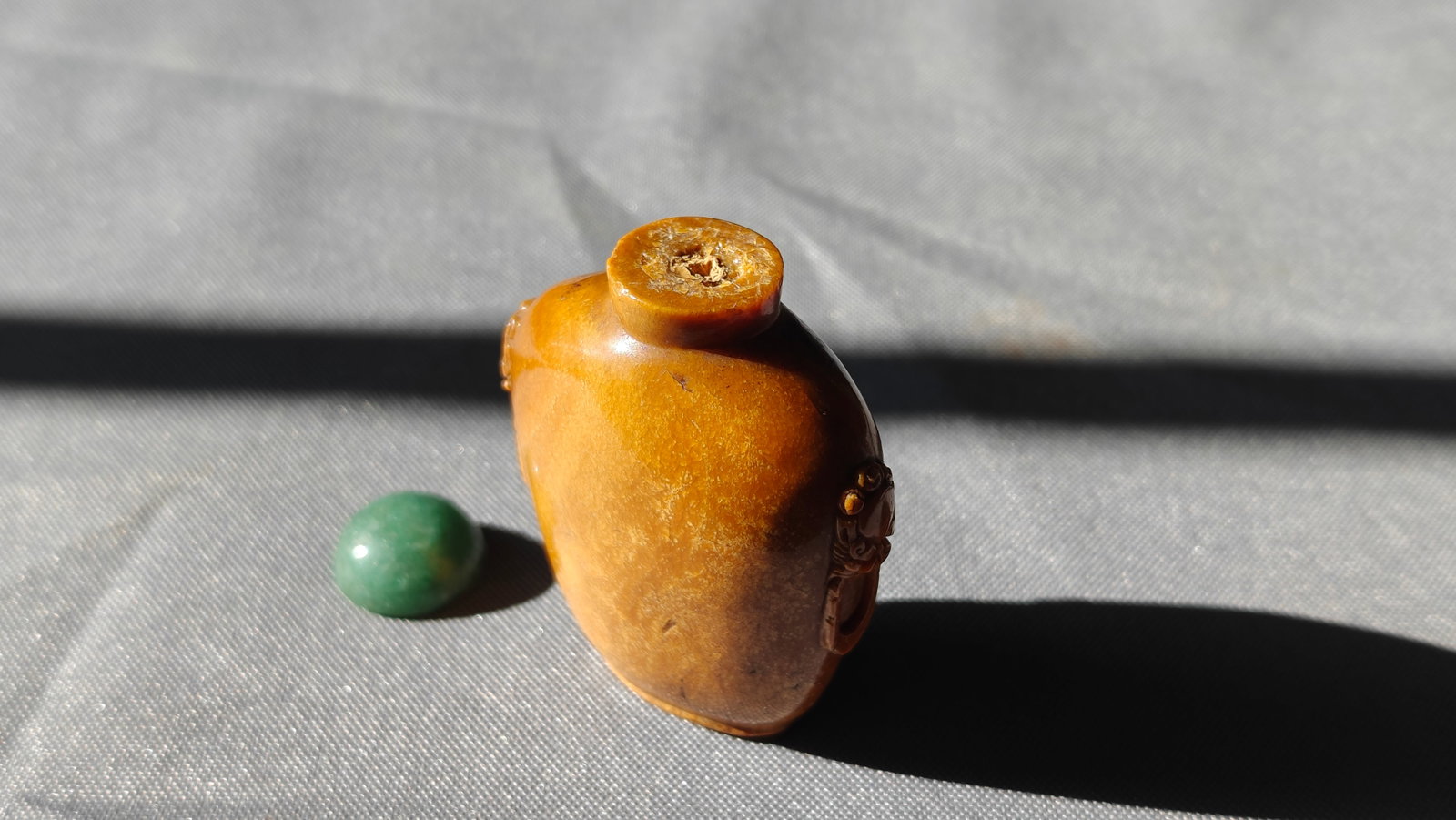Chinese Root Amber Snuff Bottle - 16