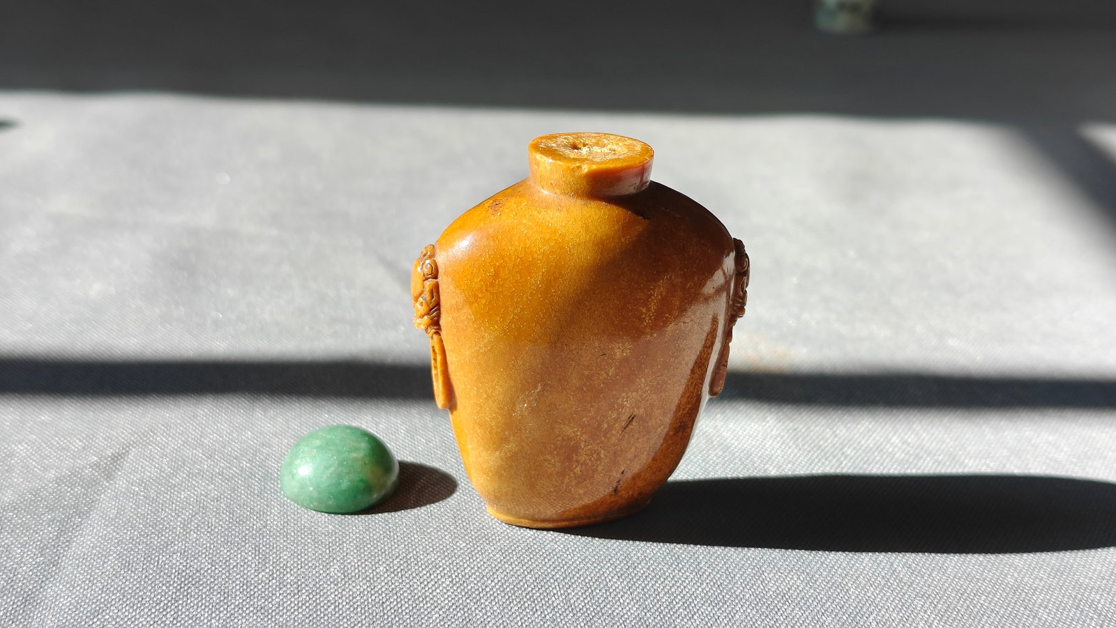 Chinese Root Amber Snuff Bottle - 18