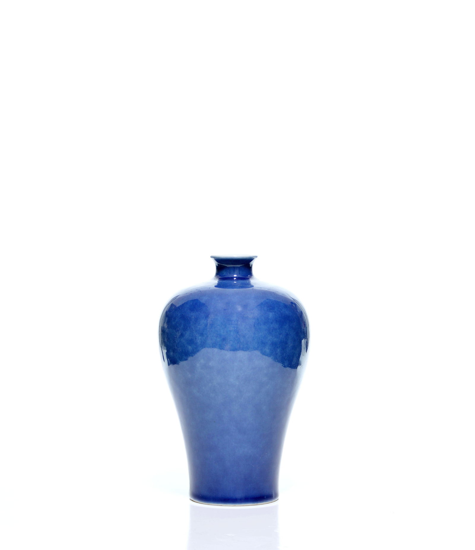 Chinese Monochrome-Blue Vase (1 of 12)