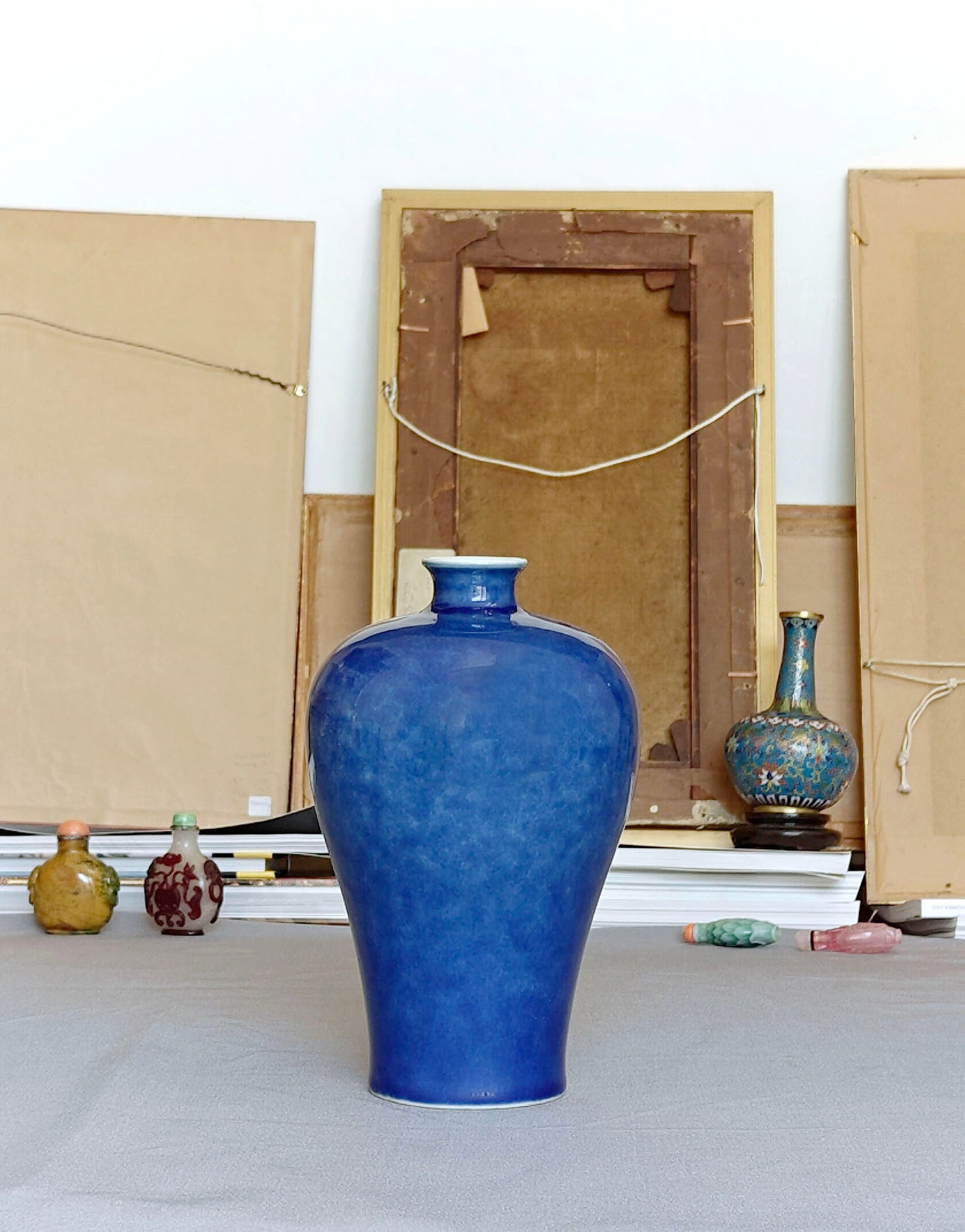 Chinese Monochrome-Blue Vase - 6