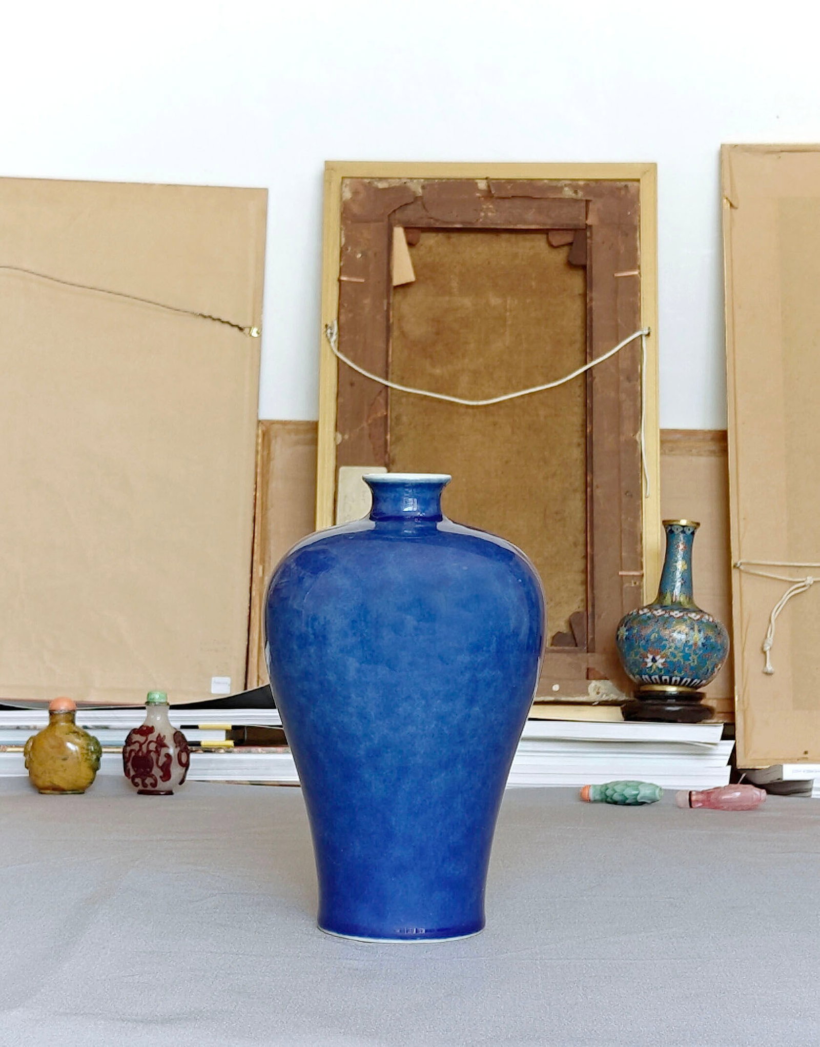 Chinese Monochrome-Blue Vase - 7