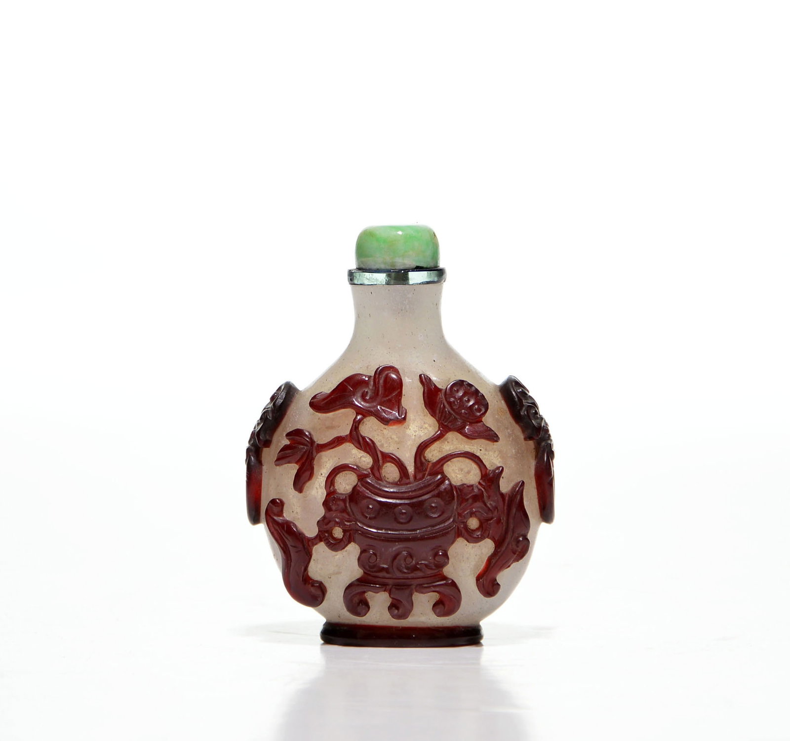 Chinese Carved Overlay Glass Snuff Bottle (1 of 18)