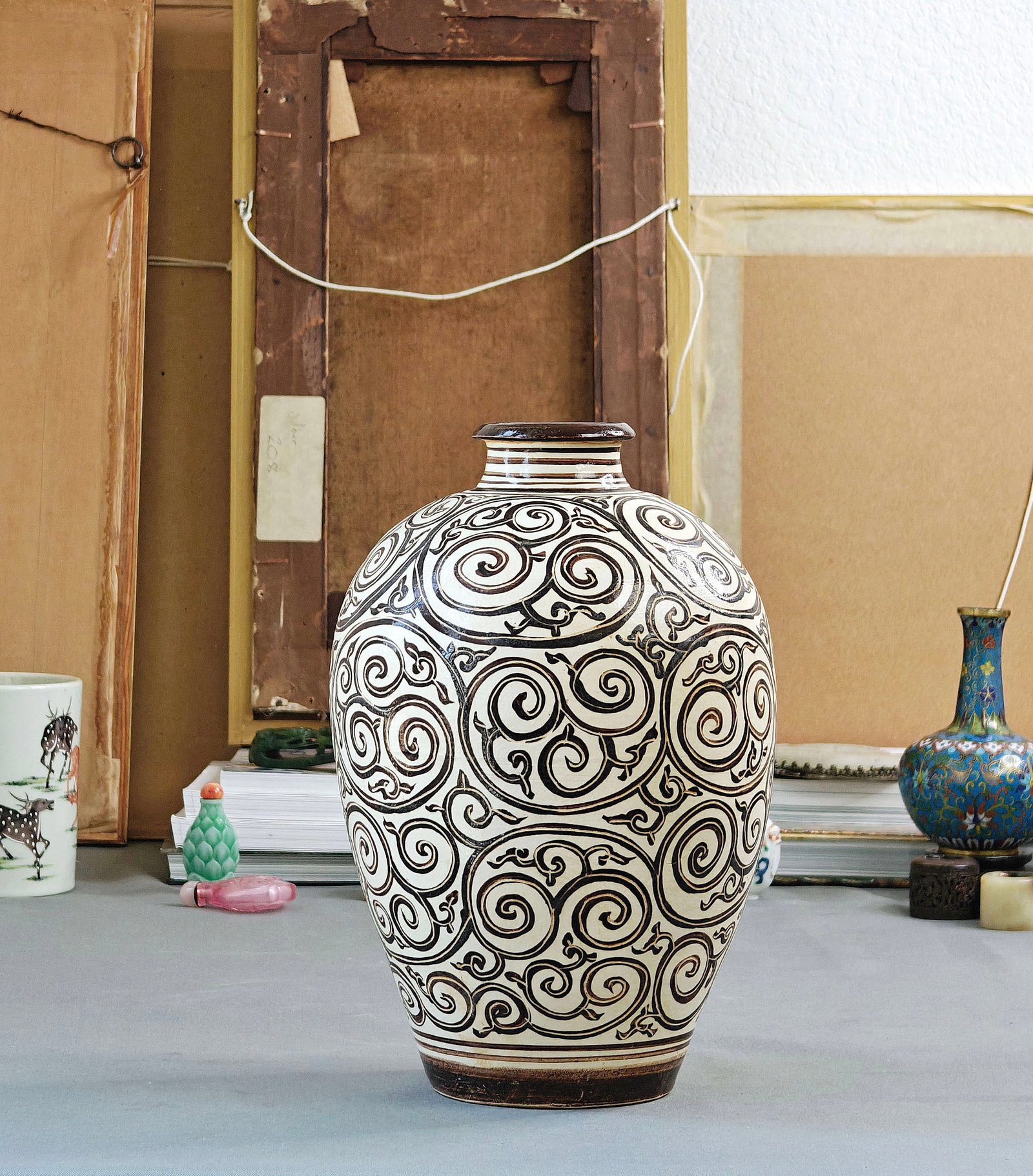 Chinese Cizhou Vase - 11