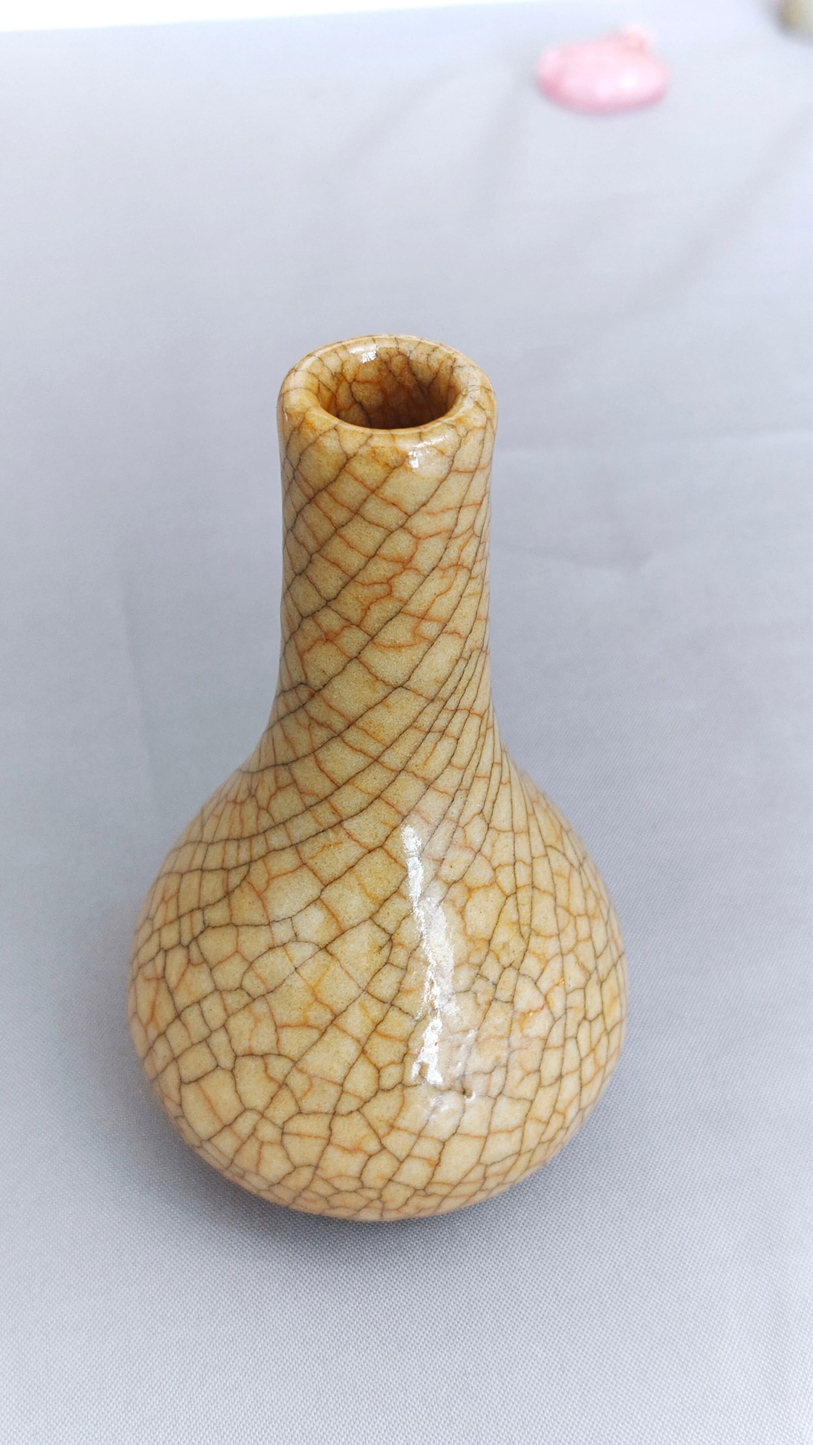 Fine Chinese Ge-Type Crackle-Glazed Vase - 12