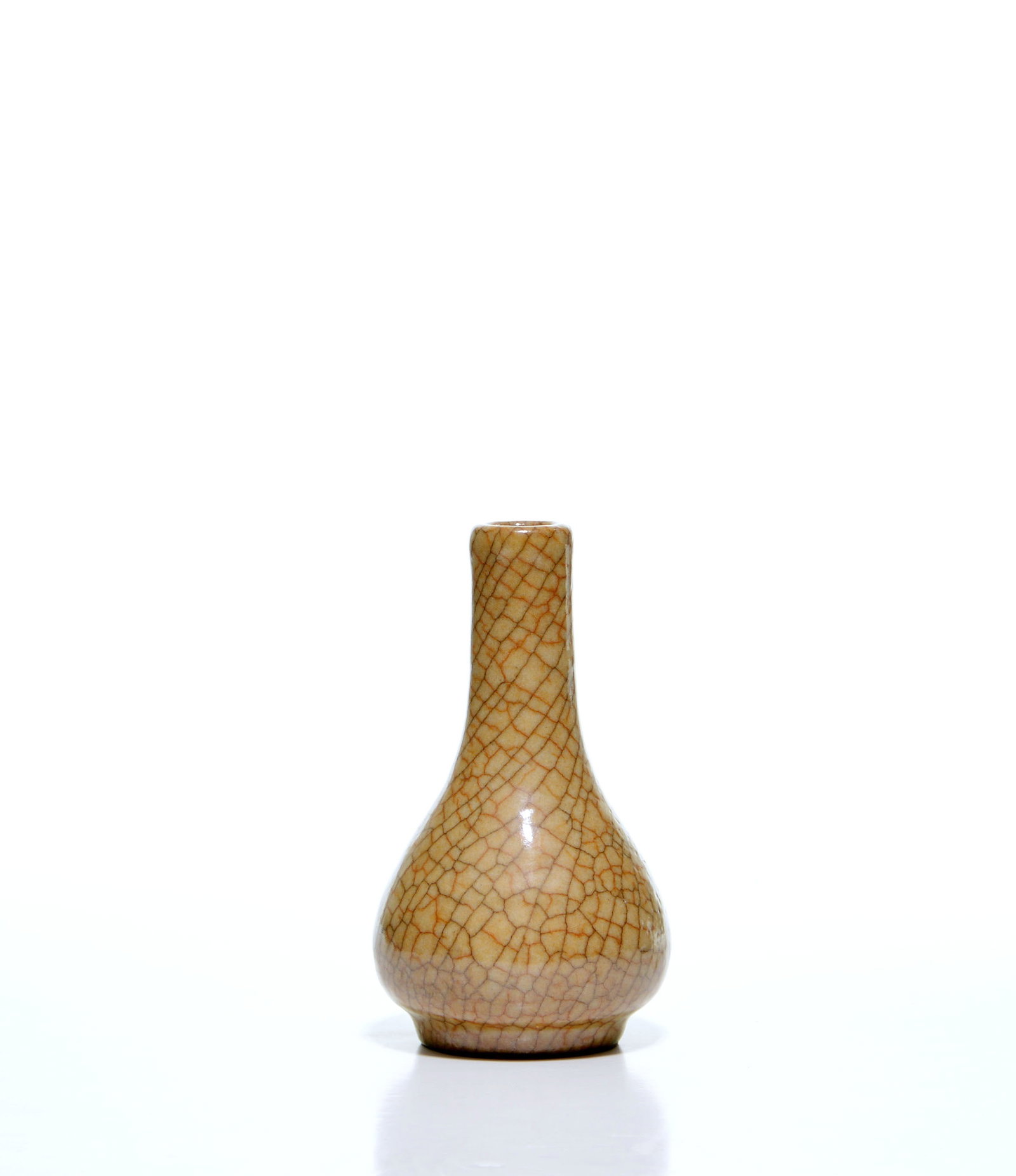 Fine Chinese Ge-Type Crackle-Glazed Vase - 3