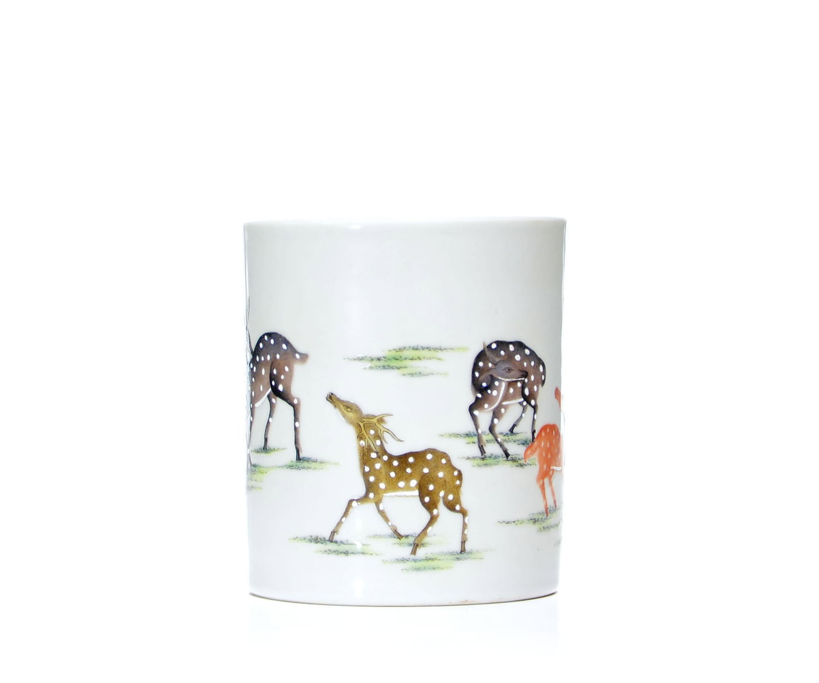 Chinese Famille Rose Porcelain Brushpot: The cylindrical porcelain brushpot is covered in a white glaze and painted around the exterior with a continuous scene of spotted deer, rendered in brown and iron-red enamels amid scattered green gras
