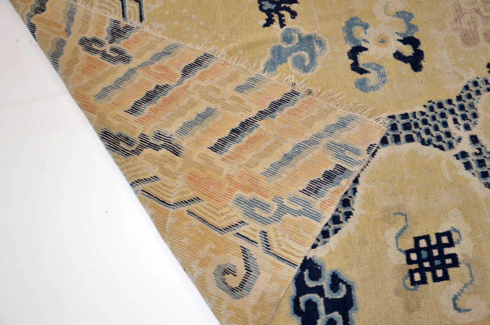 Chinese Imperial 'Dragon' Wool Carpet - 10