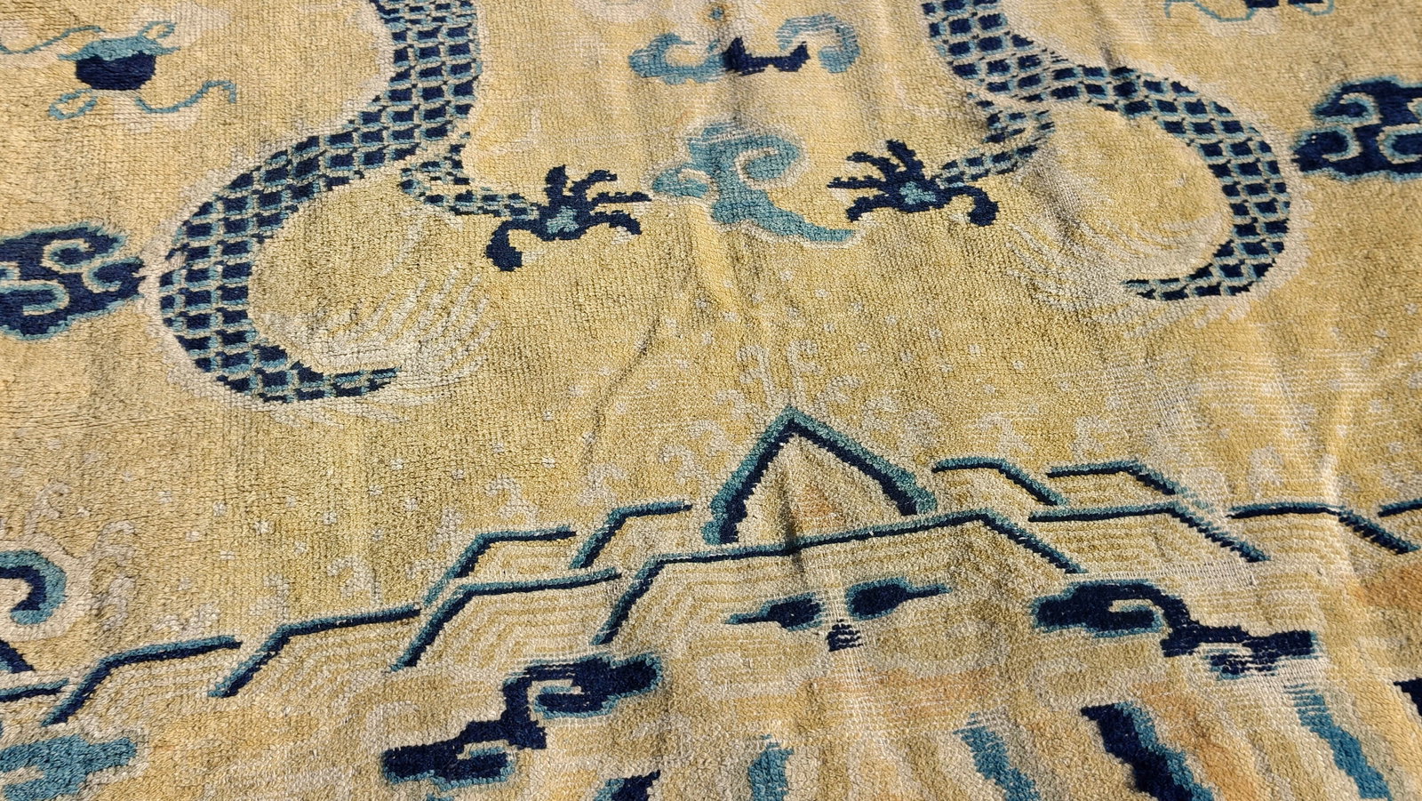 Chinese Imperial 'Dragon' Wool Carpet - 13