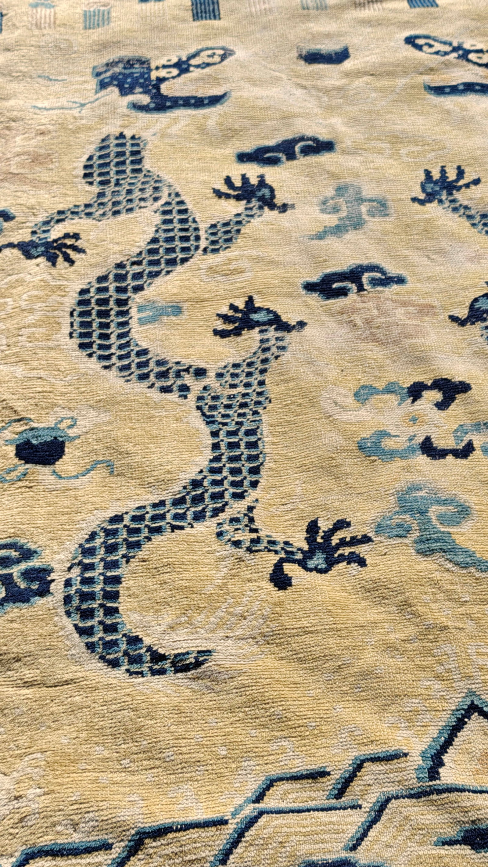 Chinese Imperial 'Dragon' Wool Carpet - 15