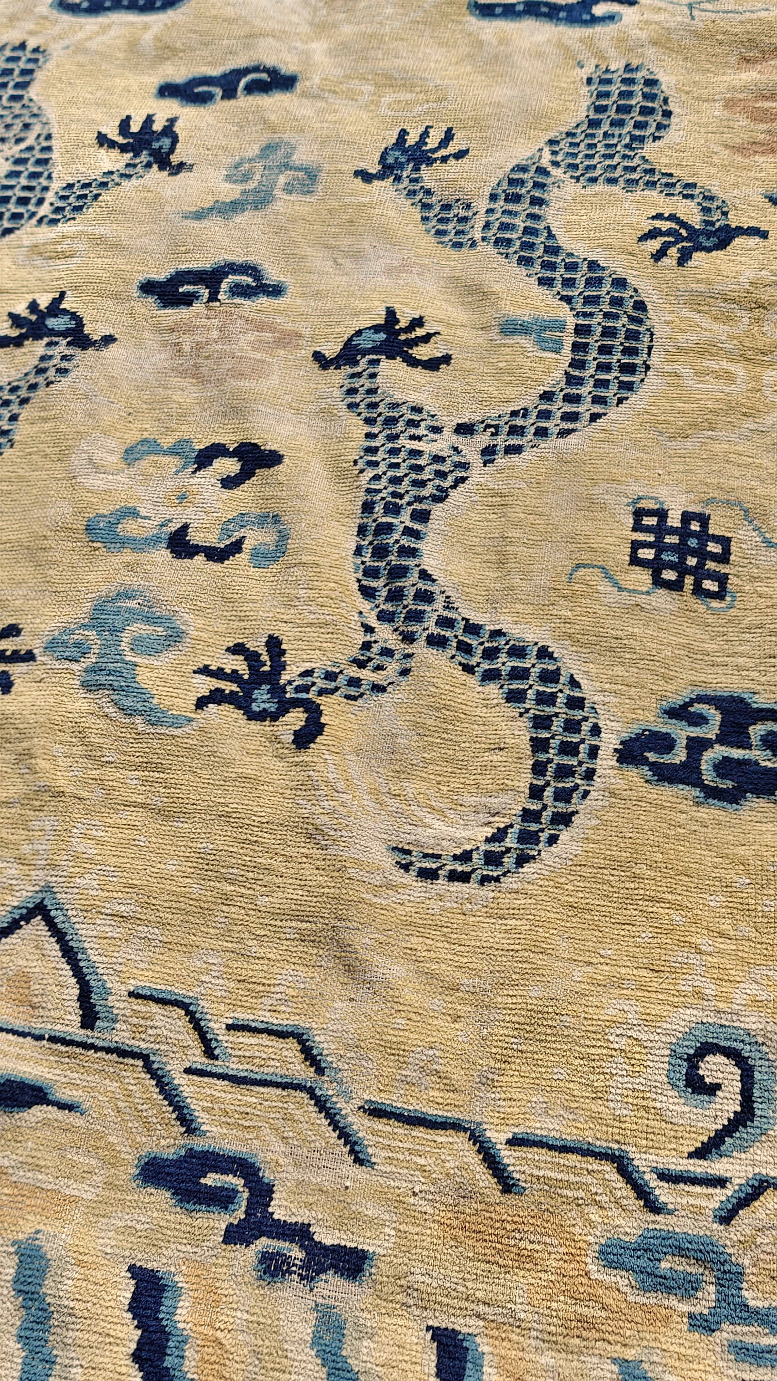Chinese Imperial 'Dragon' Wool Carpet - 16