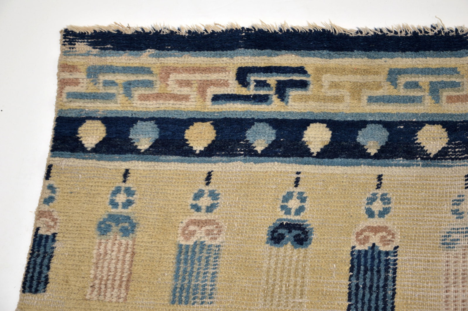Chinese Imperial 'Dragon' Wool Carpet - 5