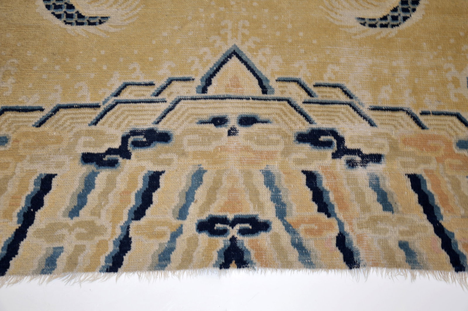Chinese Imperial 'Dragon' Wool Carpet - 8
