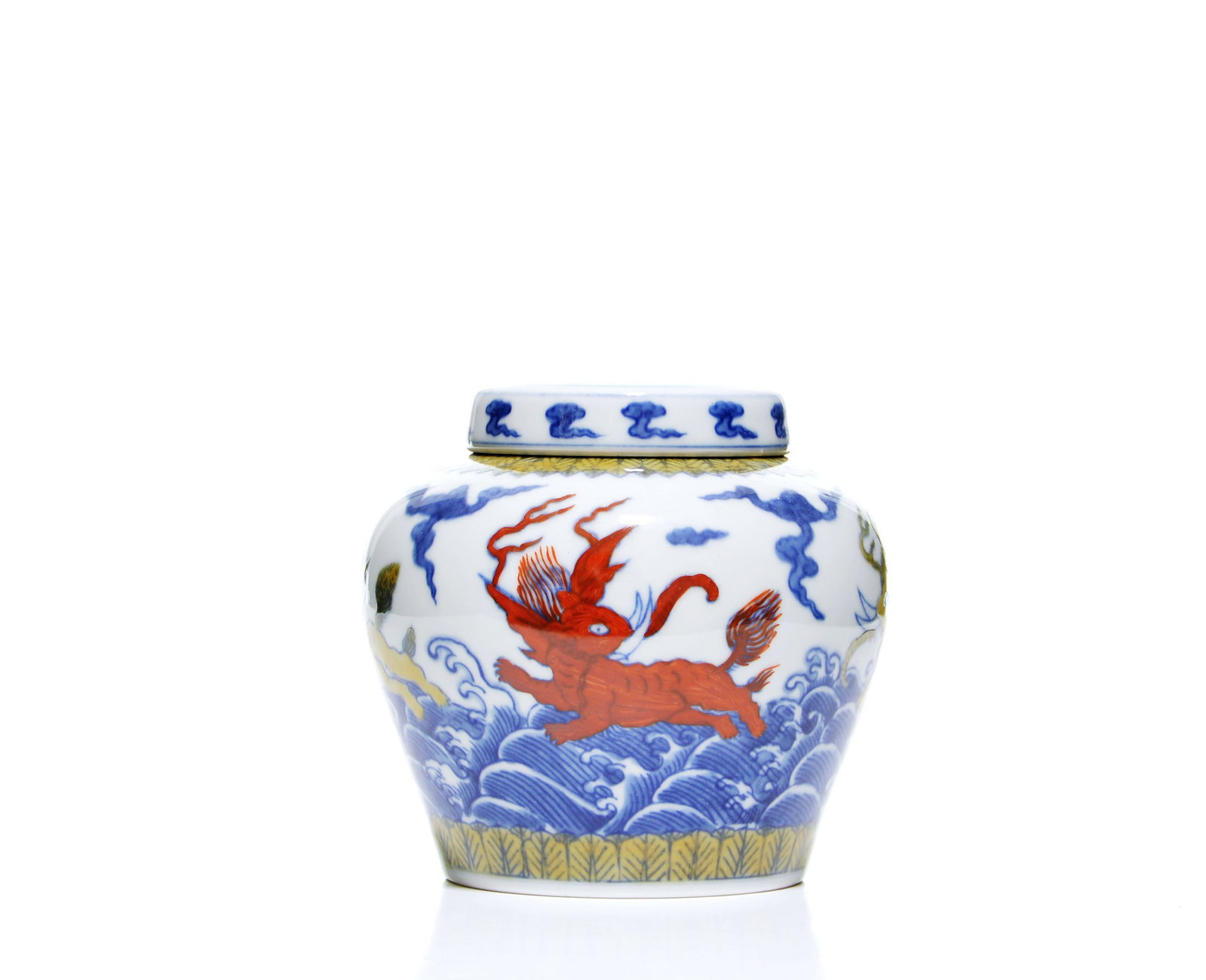 Chinese Wucai 'Mythical Beasts' Jar (1 of 14)