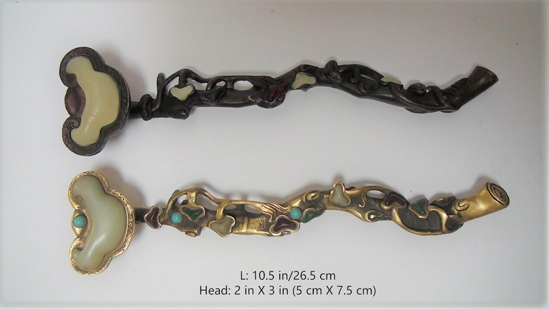 PARE OLD CHINESE ANTIQUE COPPER HETIAN JADE RU YI: THIS ITEM L: 10.5 in/26.5 cm W (head): 2 in/5 cm X 3 in.7.5 cm FEATURES 1. Decorated with gems 2. Hand carved. 3. Old: Qing Dynasty.