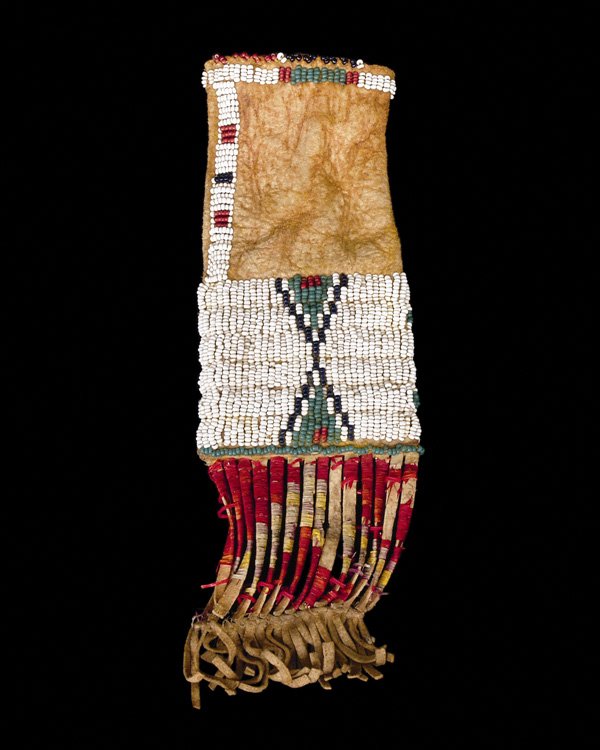 Sioux paint bag, last quarter of the 19th century.