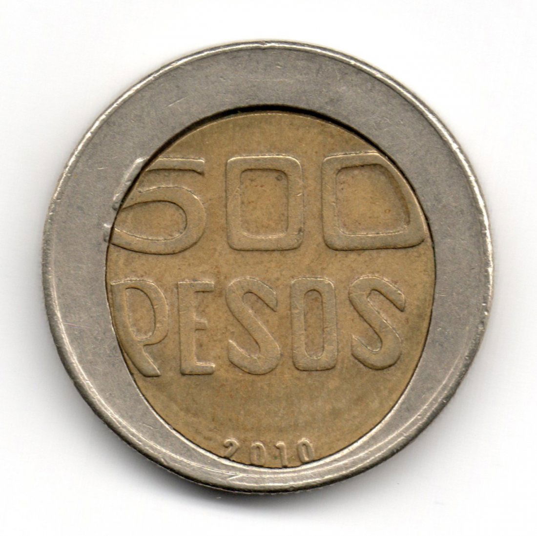 Colombia 500 Pesos 2010 ERROR UNCENTERED Rare (1 of 2)