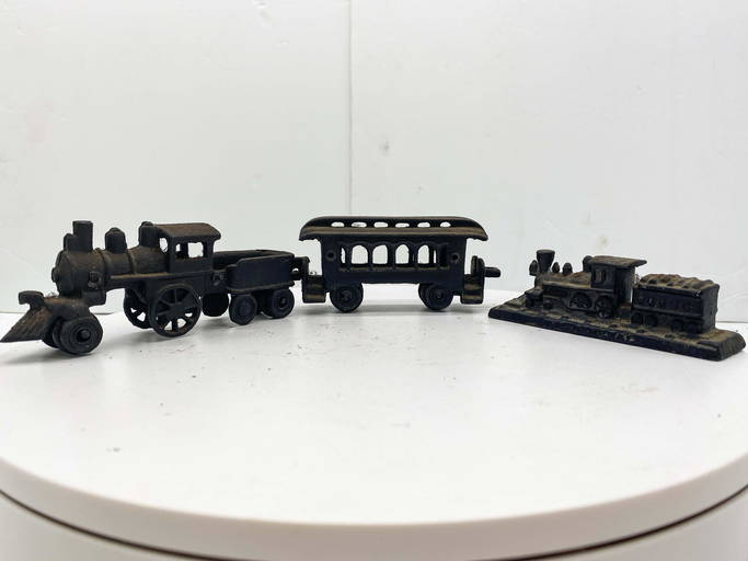 Early Vintage Cast Iron Set of 3 Trains Jul 29, 2020 Tunick's