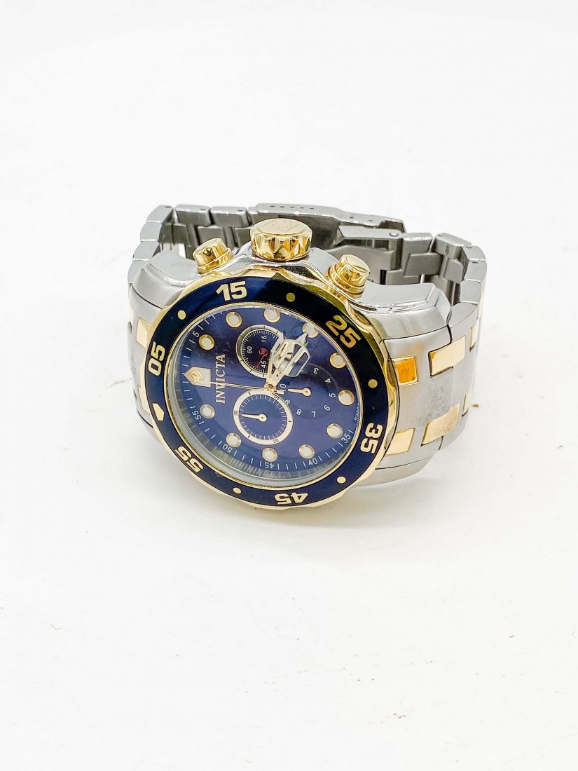 Invicta men: Invicta men's two-tone watch
