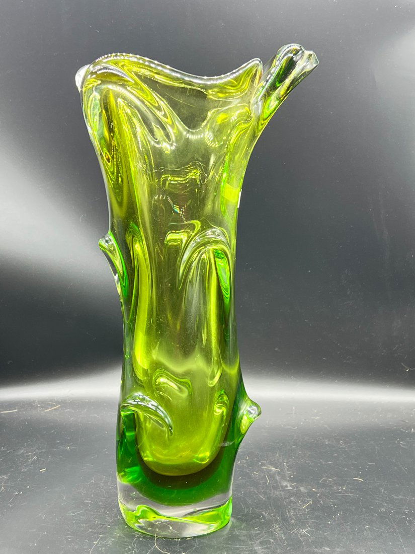 Large Green Italian Murano Glass MCM Abstract Vase (1 of 16)