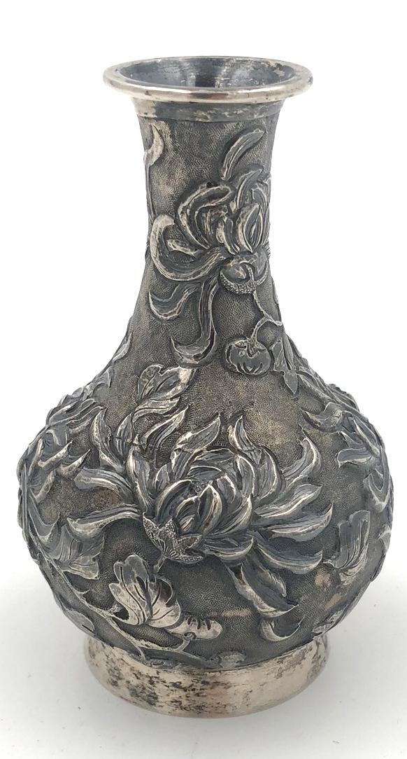 Silver vase, China. ''Hung Chong'' (1850 - 1925). (1 of 8)