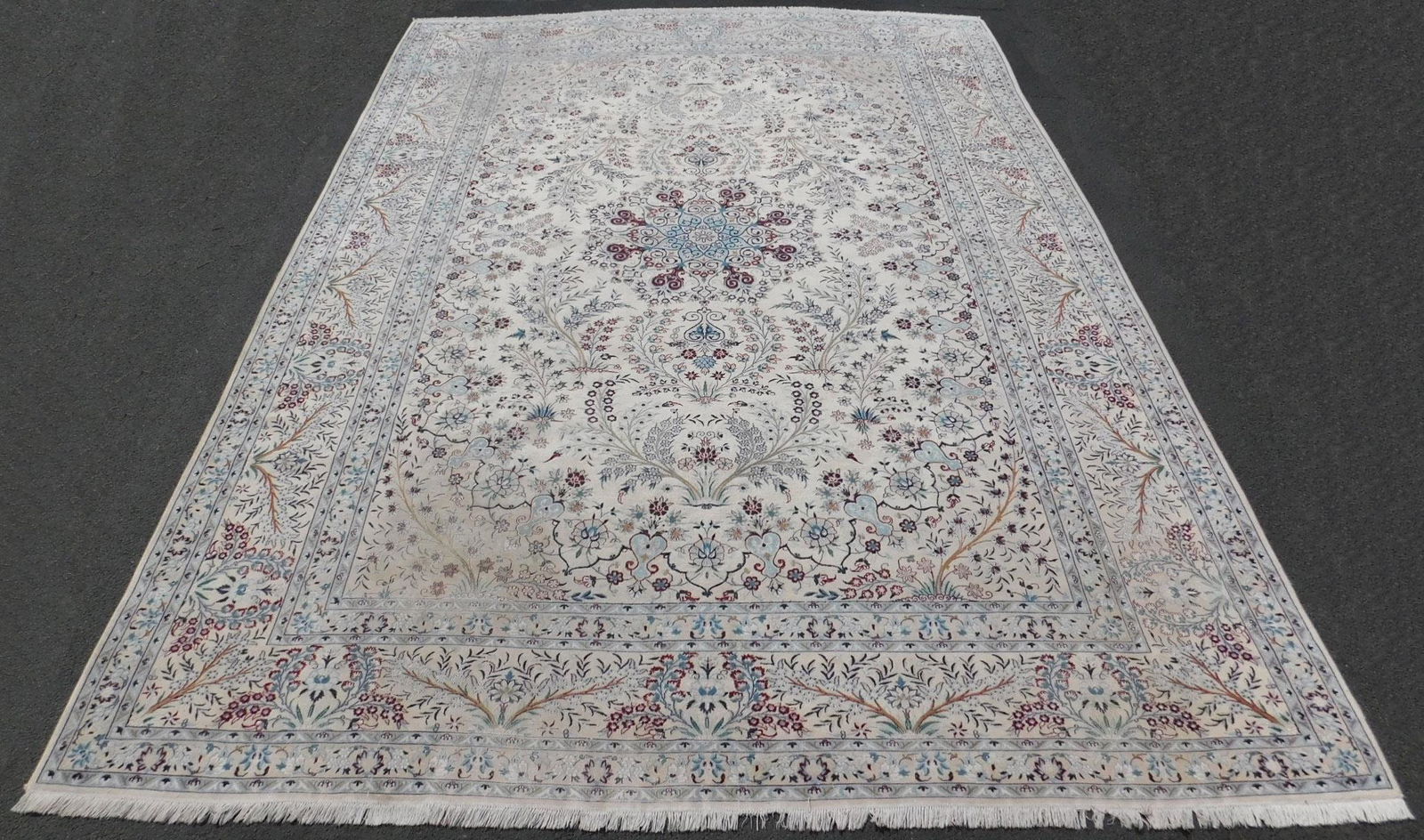 Nain Persian carpet. Iran. Old. Very fine weave. (1 of 8)
