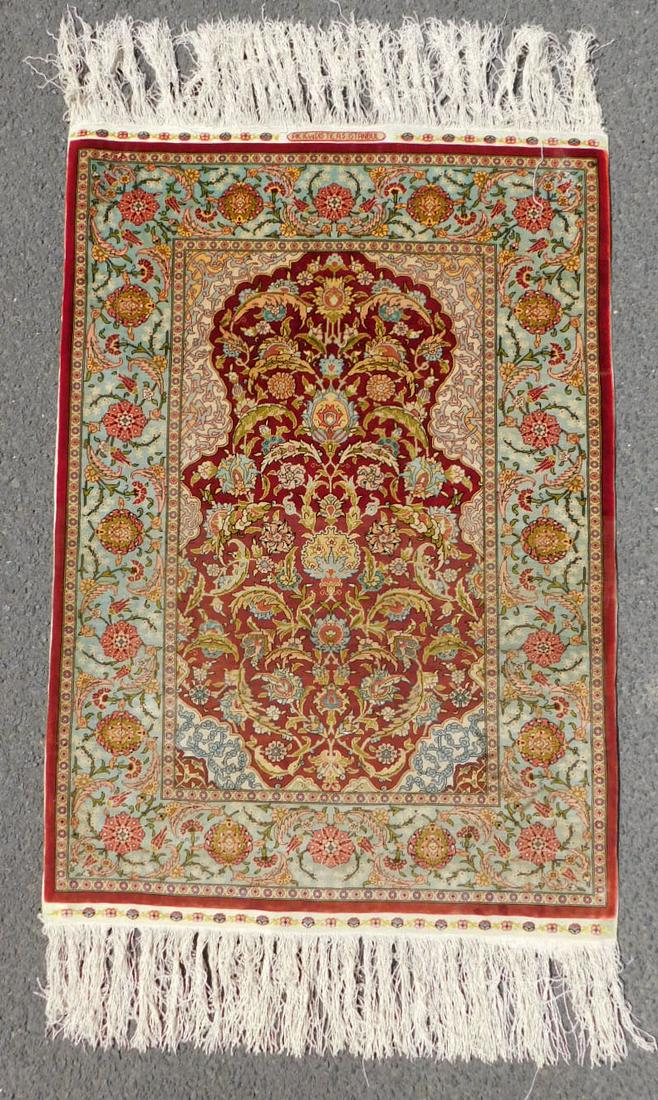 Hereke Silk Carpet Özipek. (1 of 7)