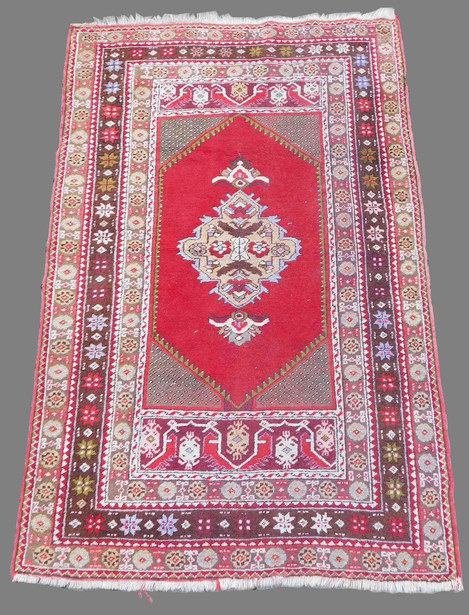 Anatol Teppich. Region Konya. Türkei. Antik.: Circa 165 cm x 106 cm. Handgeknüpft. Wolle auf Wolle. Circa 100 Jahre alt. Versand kann organisiert werden. Anatol carpet. Konya region. Turkey. Antique. Hand knotted. Wool on wool. Approximately