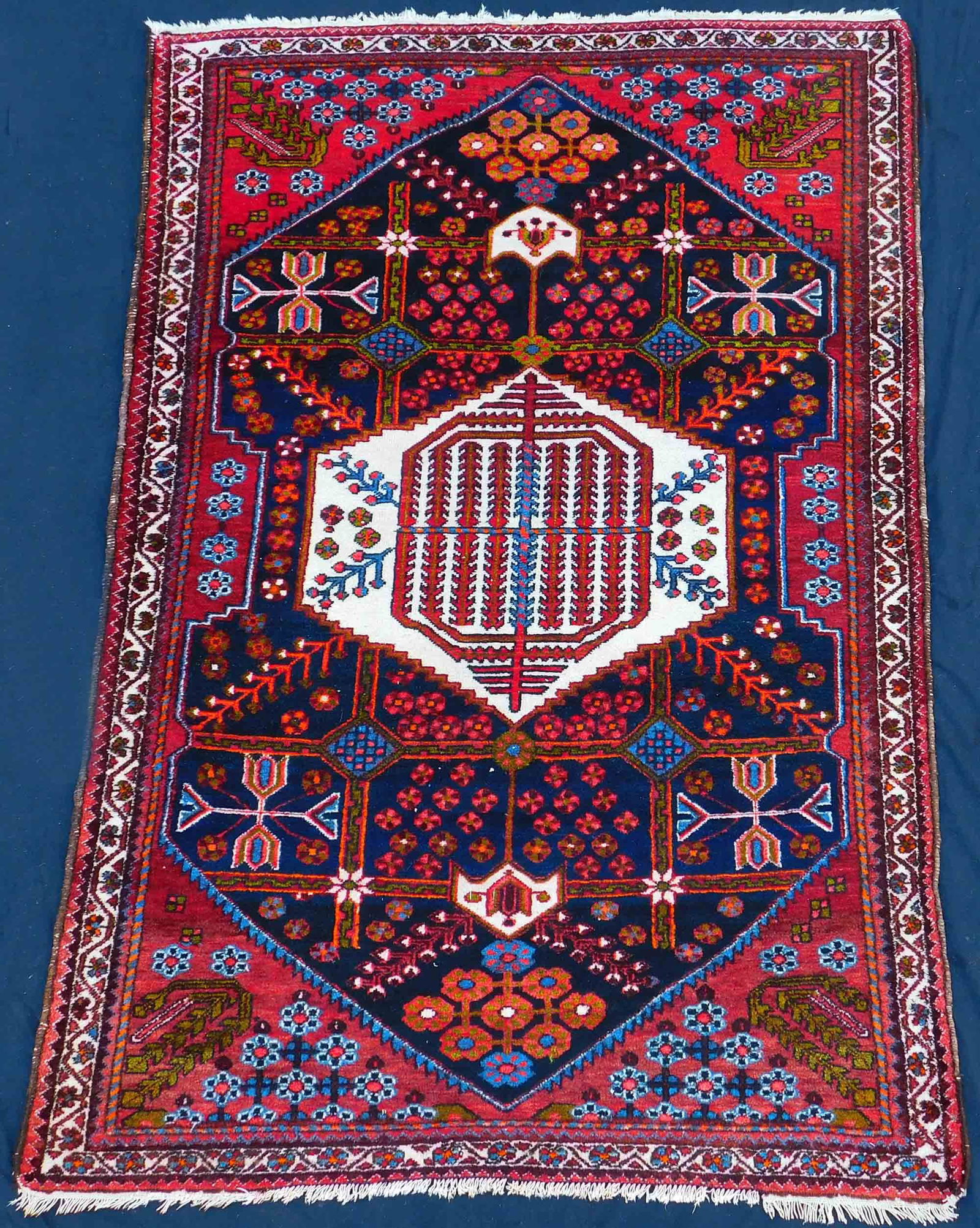 Hamadan Dorfteppich. Alt. (1 of 7)