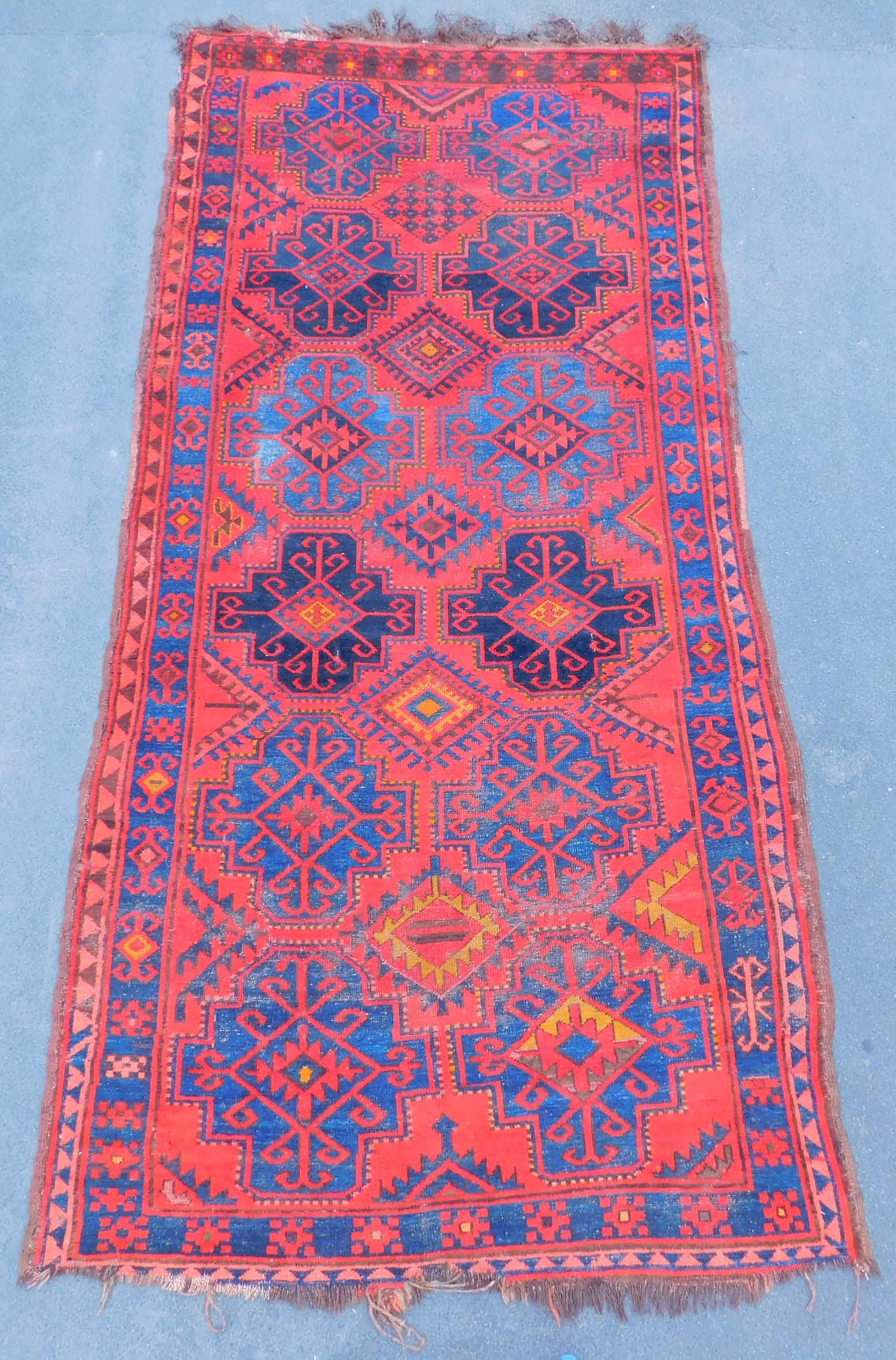Uzbek Teppich. Stammesteppich. Antik. (1 of 18)