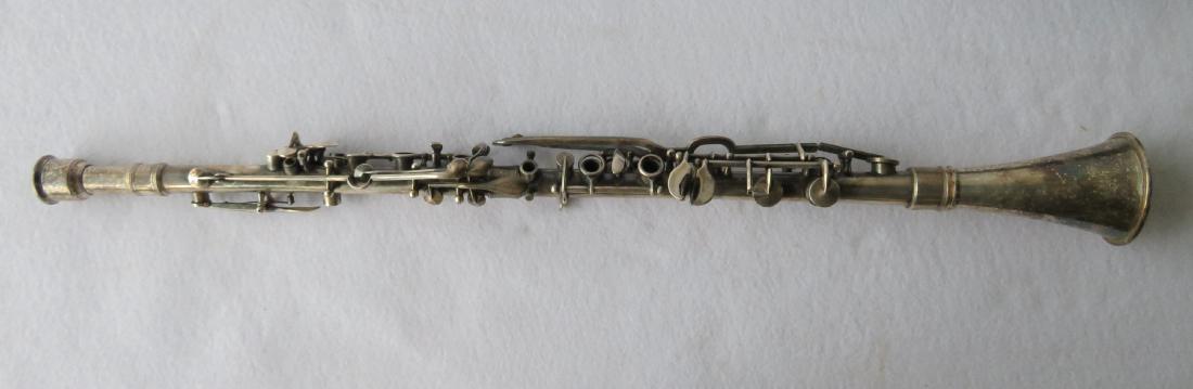 Clarinet - Silver plated signed Guy Humphrey, Paris.: Clarinet - Silver plated signed Guy Humphrey, Paris. Comes with hard case, probably not original. Missing corks, no mouthpiece, otherwise good condition.