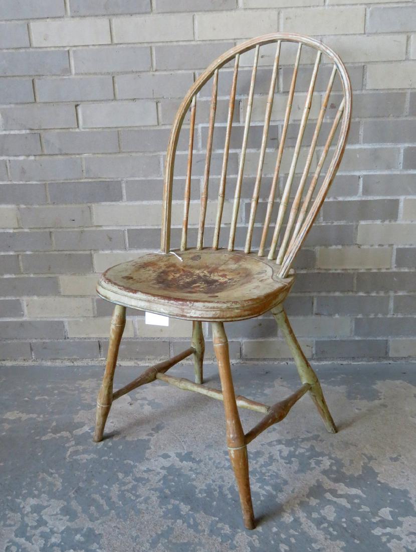 Hoop back Windsor chair, traces of old white paint: Hoop back Windsor chair, traces of old white paint having 9 spindles, 18th century. Very good structural condition.